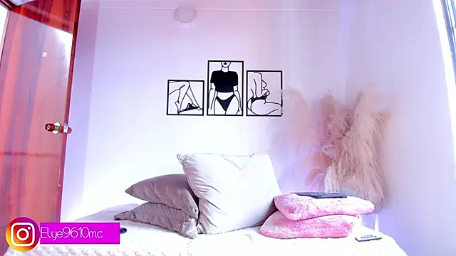 ellie mcdonald online show from April 10, 6:56 pm