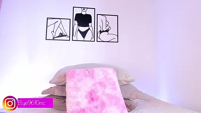 Snapshot of ellie_mcdonald chatting on May 26, 10:17 pm ellie mcdonald online show from May 26, 10:17 pm