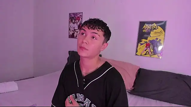 crushnier online show from December 9, 5:19 pm