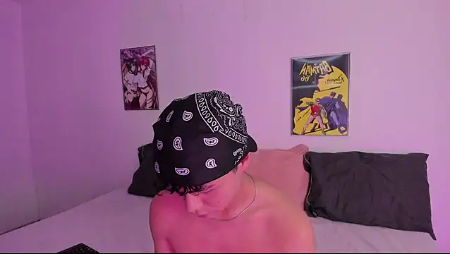 crushnier online show from December 16, 5:11 pm