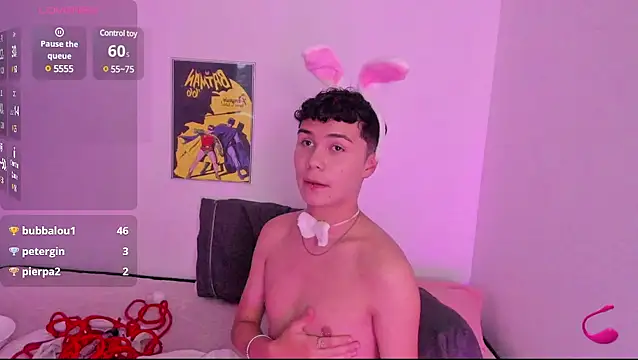 crushnier online show from February 24, 9:09 pm