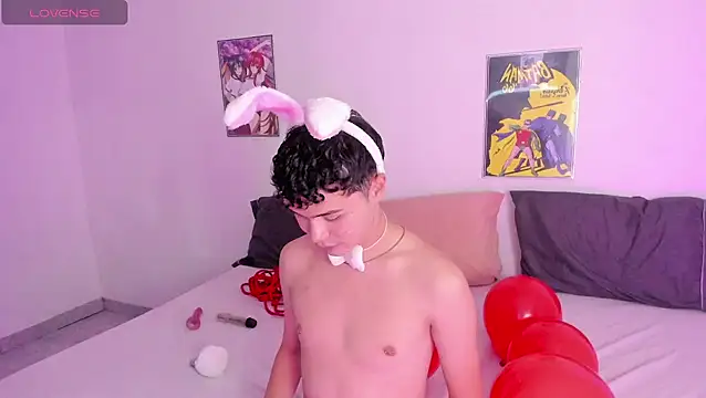 crushnier online show from February 27, 6:09 pm