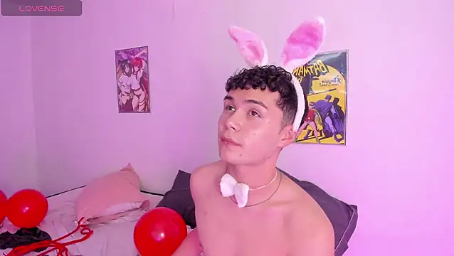 crushnier online show from February 27, 9:14 pm