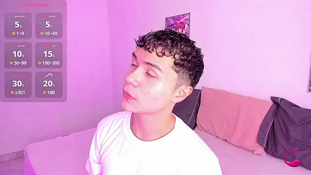 crushnier online show from March 13, 6:23 pm