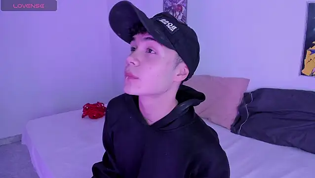 crushnier online show from March 14, 6:18 pm