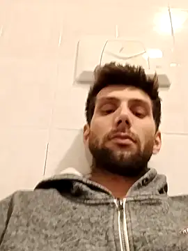 Snapshot of dariodario chatting on January 18, 8:19 pm dariodario online show from January 18, 8:19 pm