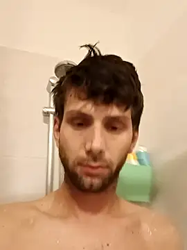 Snapshot of dariodario chatting on February 3, 11:47 pm dariodario online show from February 3, 11:47 pm