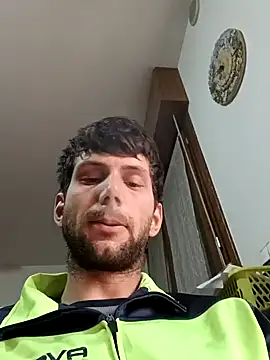 Snapshot of dariodario chatting on February 6, 9:22 am dariodario online show from February 6, 9:22 am