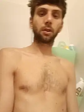 Snapshot of dariodario chatting on February 10, 8:53 pm dariodario online show from February 10, 8:53 pm