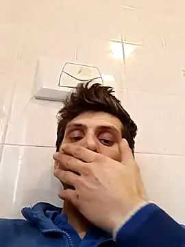 Snapshot of dariodario chatting on February 13, 1:05 pm dariodario online show from February 13, 1:05 pm