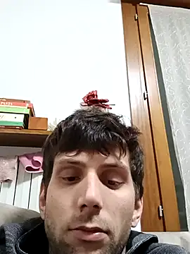 Snapshot of dariodario chatting on February 15, 11:28 am dariodario online show from February 15, 11:28 am