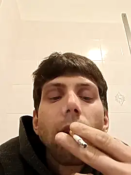 Snapshot of dariodario chatting on February 15, 10:52 pm dariodario online show from February 15, 10:52 pm