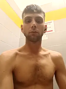 Snapshot of dariodario chatting on March 18, 6:04 pm dariodario online show from March 18, 6:04 pm