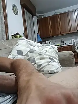 Snapshot of dariodario chatting on October 1, 9:32 pm dariodario online show from October 1, 9:32 pm