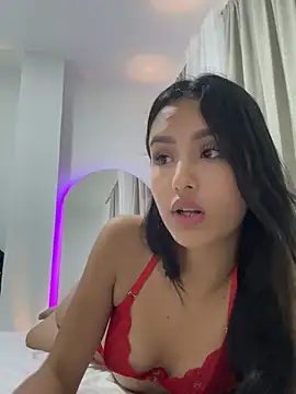 Snapshot of _AmberSmithh chatting on December 18, 6:43 am AmberSmithh online show from December 18, 6:43 am