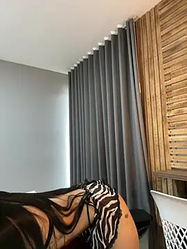 Snapshot of _AmberSmithh chatting on February 6, 11:43 am AmberSmithh online show from February 6, 11:43 am