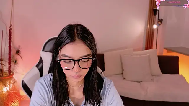 AnabelWolf online show from March 27, 1:44 pm