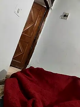 Snapshot of shale26 chatting on February 22, 10:07 am shale26 online show from February 22, 10:07 am