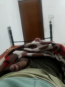 Snapshot of shale26 chatting on March 2, 2:51 am shale26 online show from March 2, 2:51 am