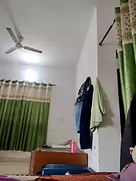 Snapshot of shale26 chatting on March 8, 7:27 am shale26 online show from March 8, 7:27 am