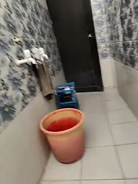 Snapshot of shale26 chatting on March 13, 8:59 am shale26 online show from March 13, 8:59 am