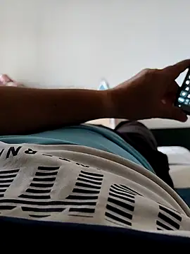 Snapshot of samee00721 chatting on October 4, 6:22 am samee00721 online show from October 4, 6:22 am