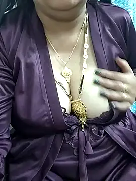 Snapshot of Mayuri77 chatting on February 1, 5:16 pm Mayuri77 online show from February 1, 5:16 pm