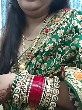 Snapshot of Mayuri77 chatting on February 28, 7:26 am Mayuri77 online show from February 28, 7:26 am