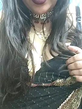 Snapshot of Mayuri77 chatting on March 22, 7:42 pm Mayuri77 online show from March 22, 7:42 pm