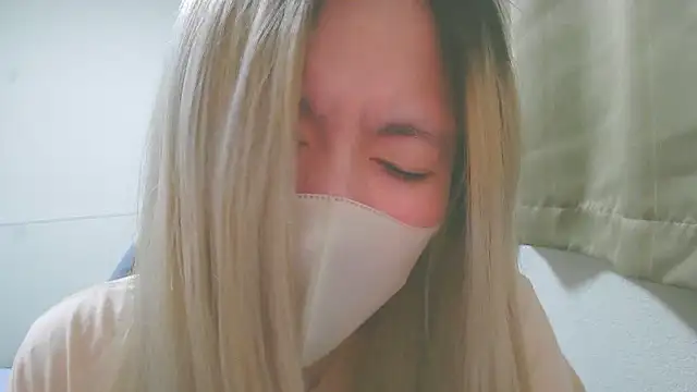 Snapshot of Remi_official chatting on May 21, 12:34 pm Remi official online show from May 21, 12:34 pm