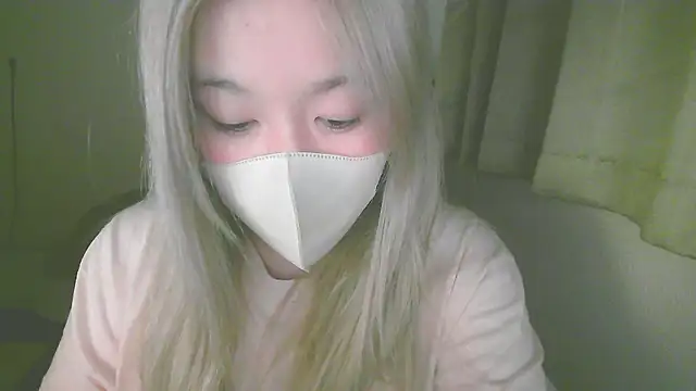 Snapshot of Remi_official chatting on June 14, 7:05 pm Remi official online show from June 14, 7:05 pm