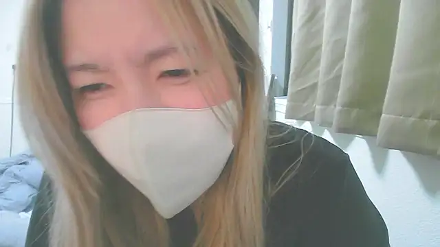 Snapshot of Remi_official chatting on July 2, 10:32 am Remi official online show from July 2, 10:32 am