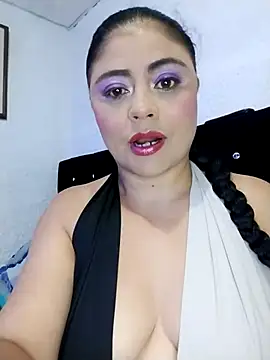 Snapshot of ElizabethWeil chatting on September 29, 6:35 pm ElizabethWeil online show from September 29, 6:35 pm