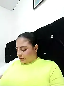 Snapshot of ElizabethWeil chatting on November 19, 12:43 am ElizabethWeil online show from November 19, 12:43 am