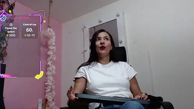 GeorginaBianco online show from February 26, 12:04 pm