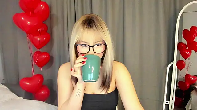 may mia online show from February 17, 10:36 pm