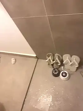 Snapshot of FabioF698 chatting on November 18, 1:22 am FabioF698 online show from November 18, 1:22 am