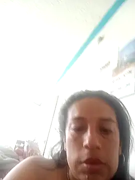 Snapshot of yaz_guzman chatting on February 8, 6:00 pm yaz guzman online show from February 8, 6:00 pm