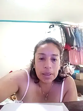 Snapshot of yaz_guzman chatting on March 12, 1:06 pm yaz guzman online show from March 12, 1:06 pm