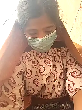 Snapshot of BabySlimmy10 chatting on December 20, 4:53 am BabySlimmy10 online show from December 20, 4:53 am