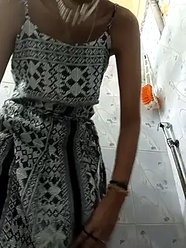 Snapshot of BabySlimmy10 chatting on January 4, 9:10 am BabySlimmy10 online show from January 4, 9:10 am