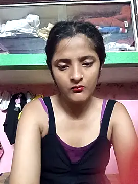 Snapshot of BabySlimmy10 chatting on April 24, 11:40 pm BabySlimmy10 online show from April 24, 11:40 pm