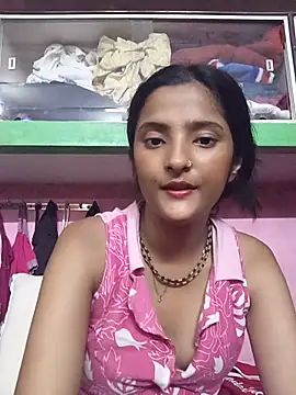 Snapshot of BabySlimmy10 chatting on July 2, 8:42 am BabySlimmy10 online show from July 2, 8:42 am