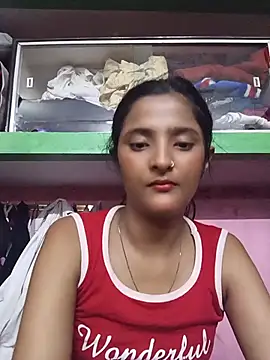 Snapshot of BabySlimmy10 chatting on July 5, 6:37 pm BabySlimmy10 online show from July 5, 6:37 pm