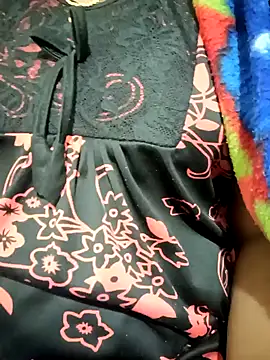 Cute-chinny online show from January 22, 1:53 am