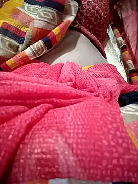 Cute-chinny online show from February 4, 5:55 pm