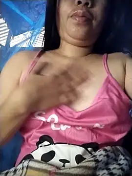 Snapshot of Pussy_delicious chatting on April 19, 10:12 pm Pussy delicious online show from April 19, 10:12 pm