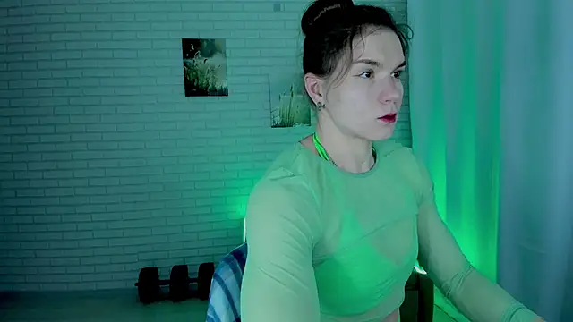 Snapshot of Lisa_Ray chatting on December 13, 8:47 pm Lisa Ray online show from December 13, 8:47 pm