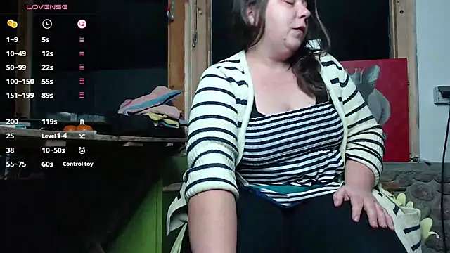 Snapshot of KasiaPrivat chatting on December 13, 5:54 pm KasiaPrivat online show from December 13, 5:54 pm