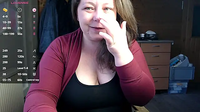 Snapshot of KasiaPrivat chatting on February 26, 6:58 am KasiaPrivat online show from February 26, 6:58 am